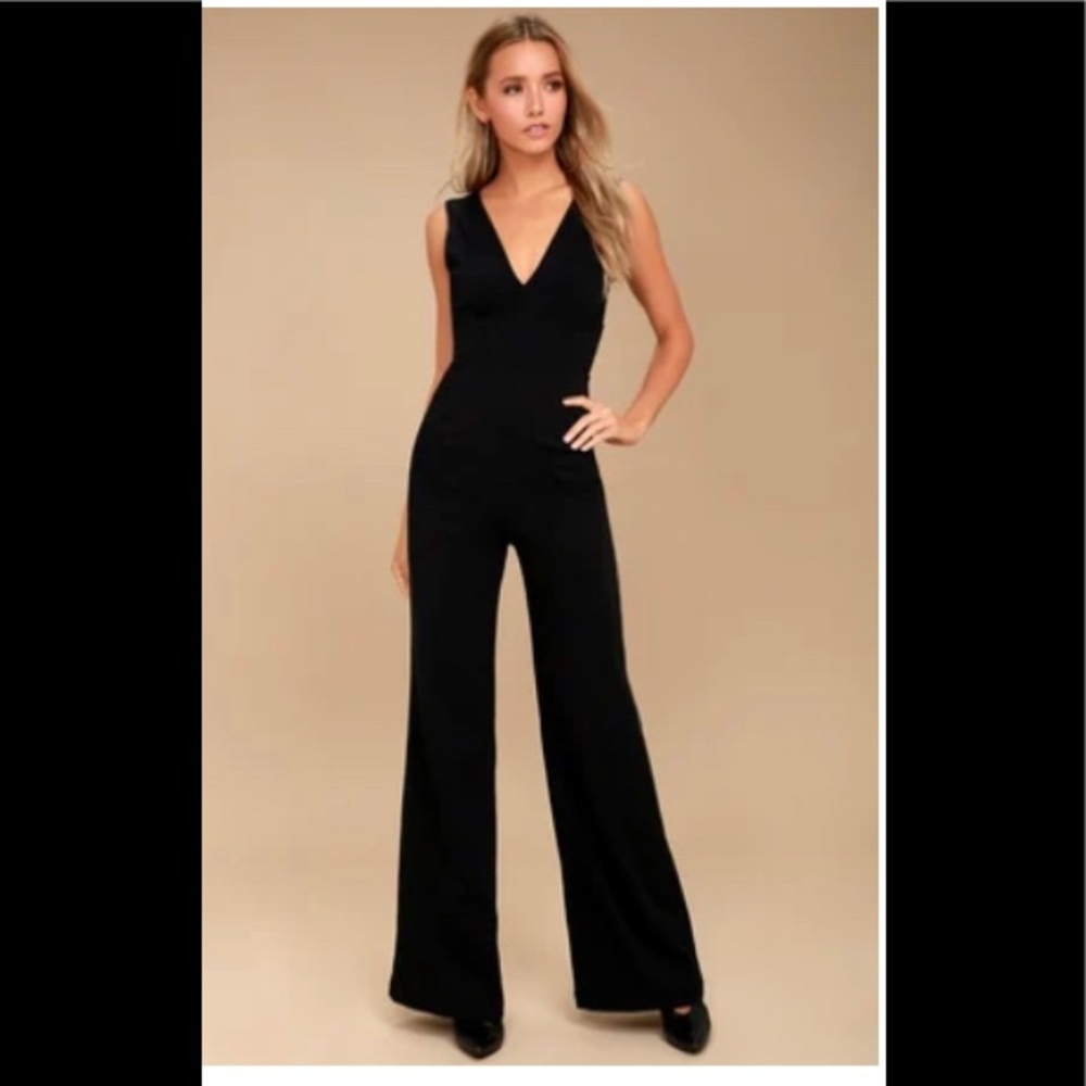 NWOT. Lulu’s Ready For It Black V-neck Jumpsuit.